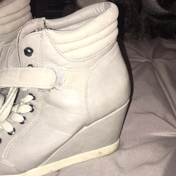 Bongo Booties - Picture 2 of 3